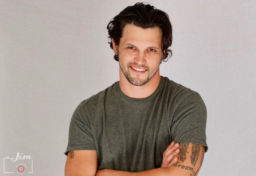 famousmales > Nathan Parsons